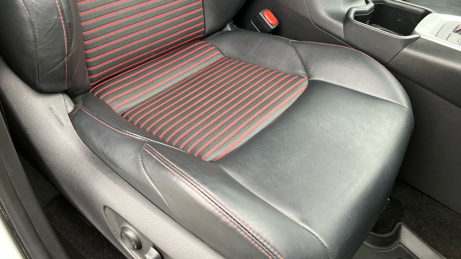 Used Toyota RAV4 2022 for sale - 78109283: Photo 17