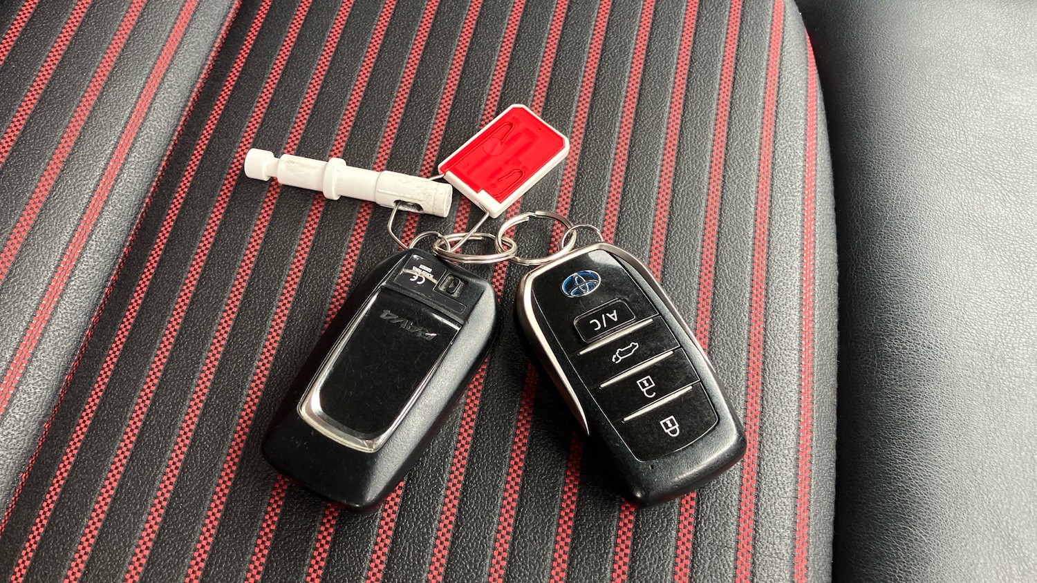 Used Toyota RAV4 2022 for sale - 78109283: Photo 28