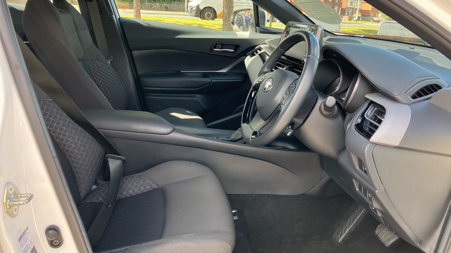 Used Toyota C-HR 2022 for sale - 75894329: Photo 11