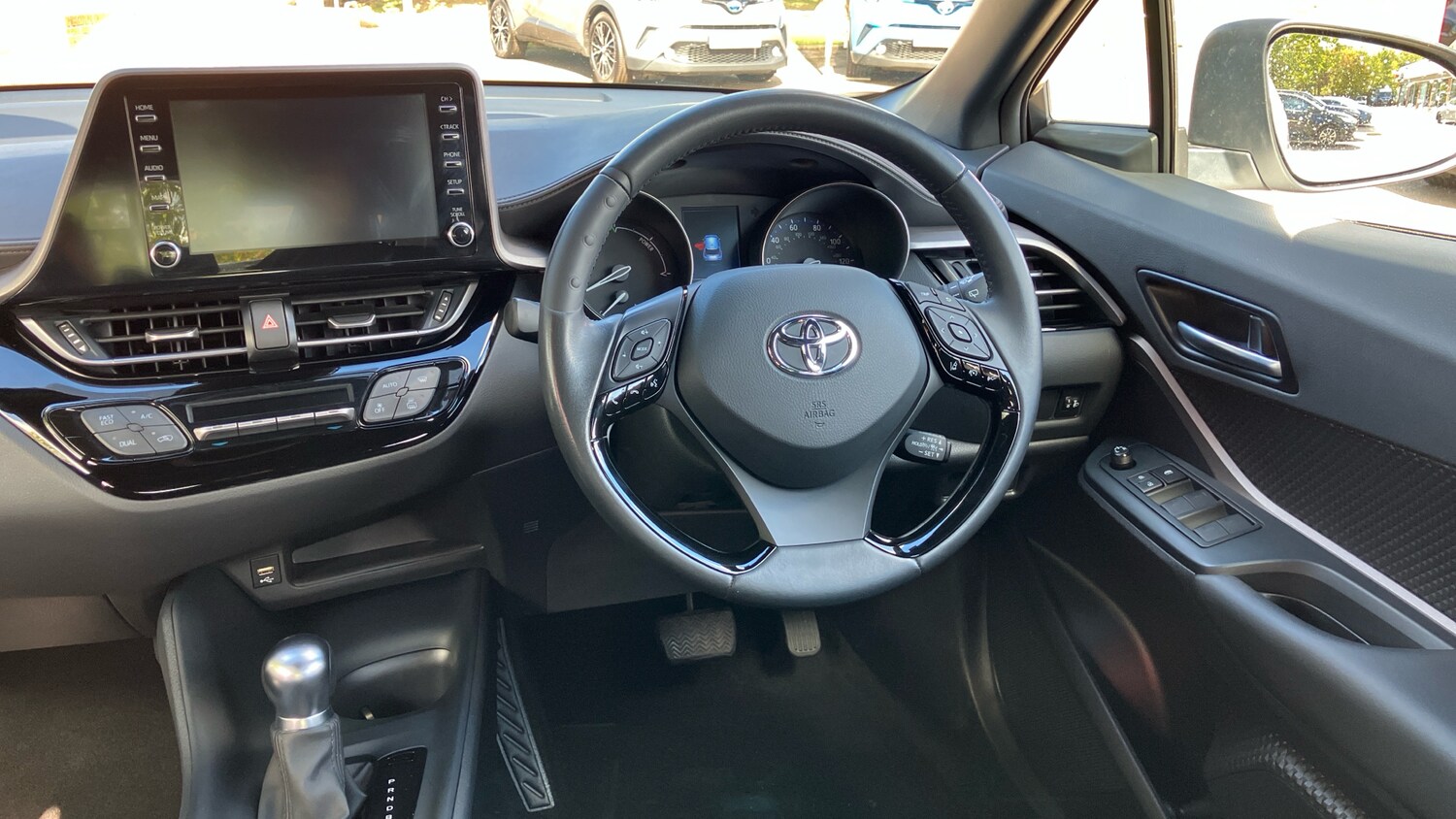 Used Toyota C-HR 2022 for sale - 75894329: Photo 6