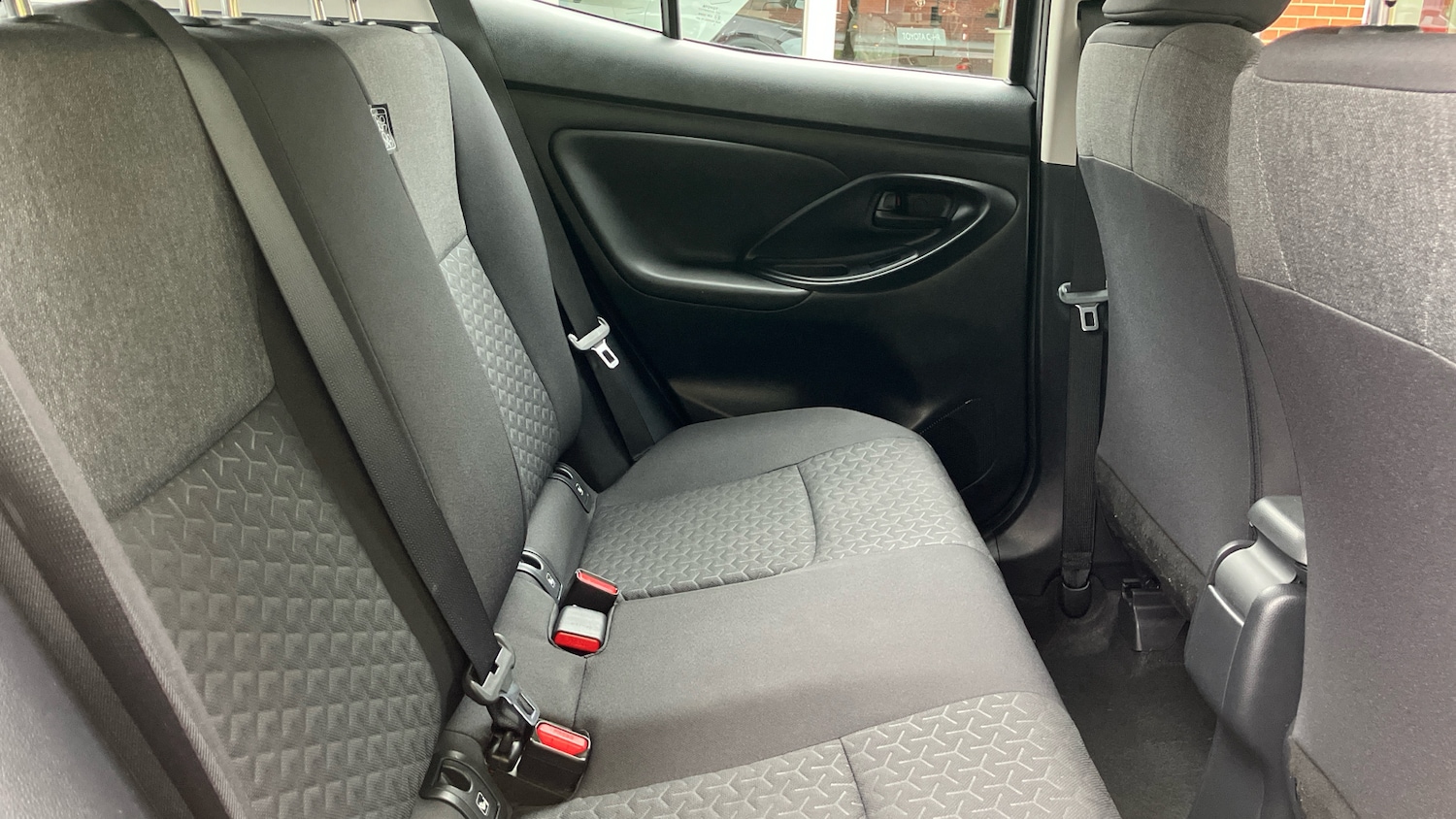 Used Toyota Yaris Cross 2024 for sale - 75945074: Photo 12