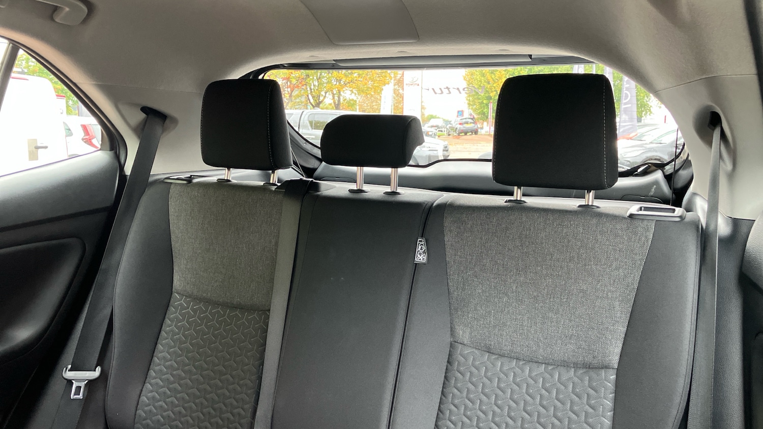 Used Toyota Yaris Cross 2024 for sale - 75945074: Photo 23