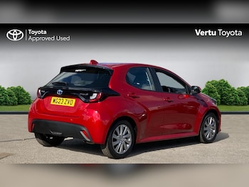 Used Toyota Yaris 2023 for sale - 75972248: Photo