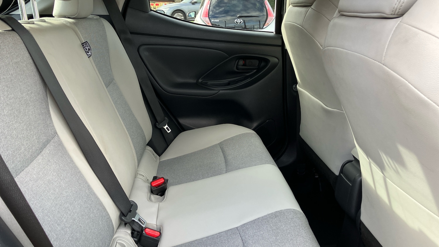Used Toyota Yaris 2023 for sale - 76384925: Photo 12
