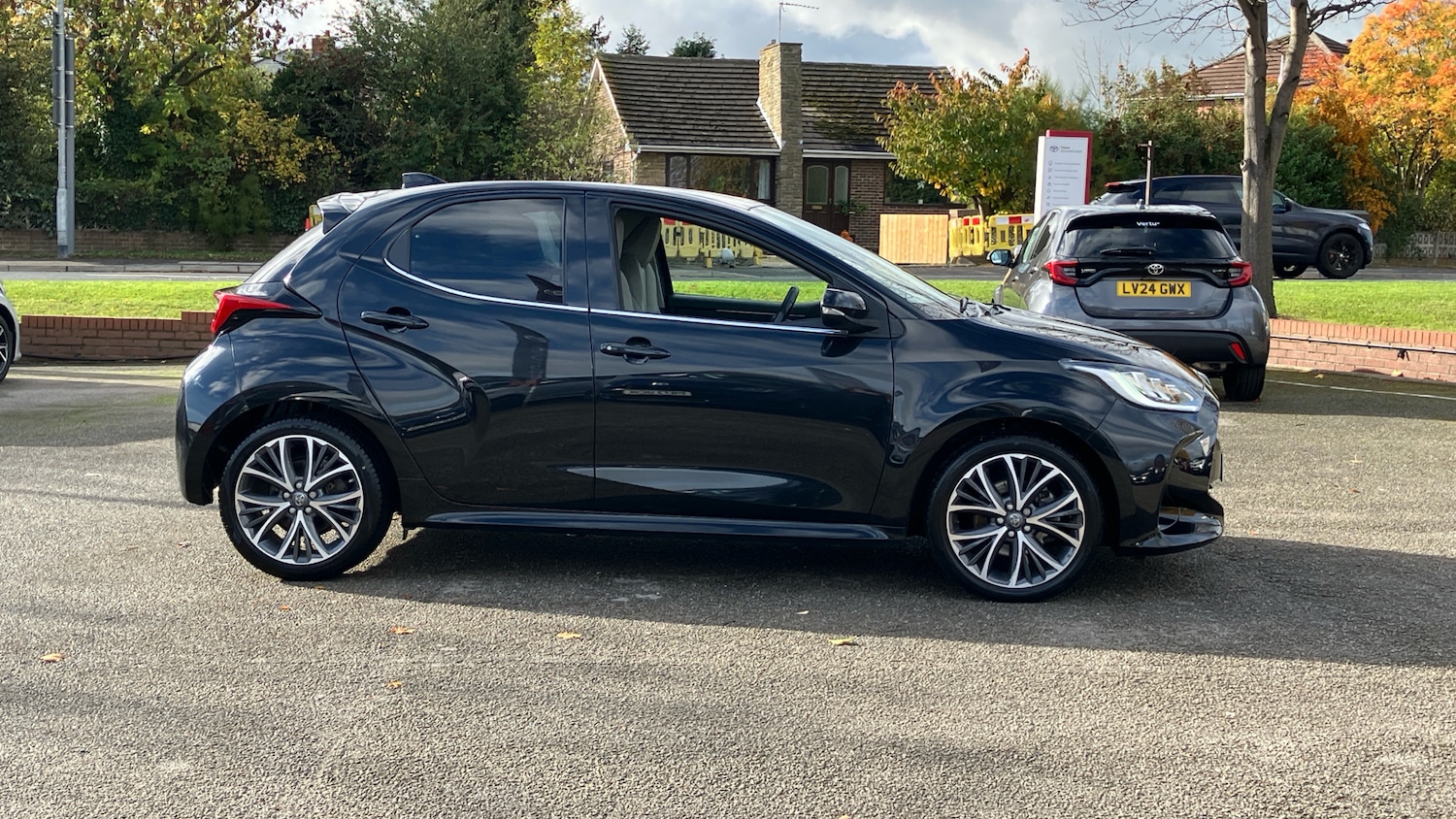 Used Toyota Yaris 2023 for sale - 76384925: Photo 16