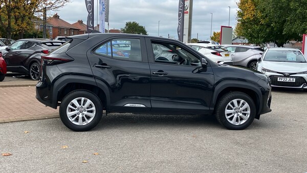 Used Toyota Yaris Cross 2023 for sale - 76045925: Photo 16