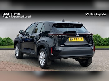 Used Toyota Yaris Cross 2023 for sale - 76045925: Photo 4