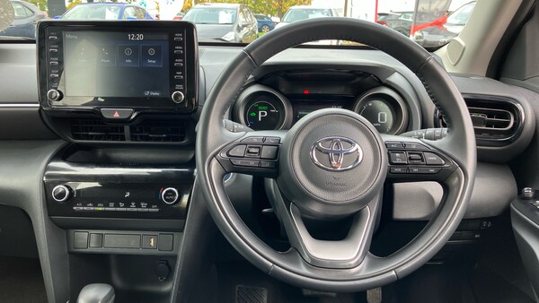 Used Toyota Yaris Cross 2023 for sale - 76045925: Photo 6