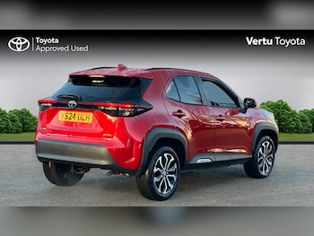 Used Toyota Yaris Cross 2024 for sale - 76638568: Photo