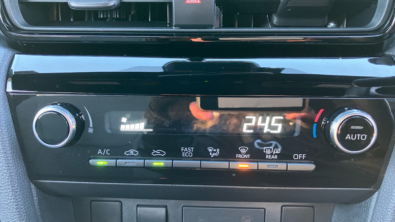 Used Toyota Yaris Cross 2024 for sale - 76638568: Photo 34