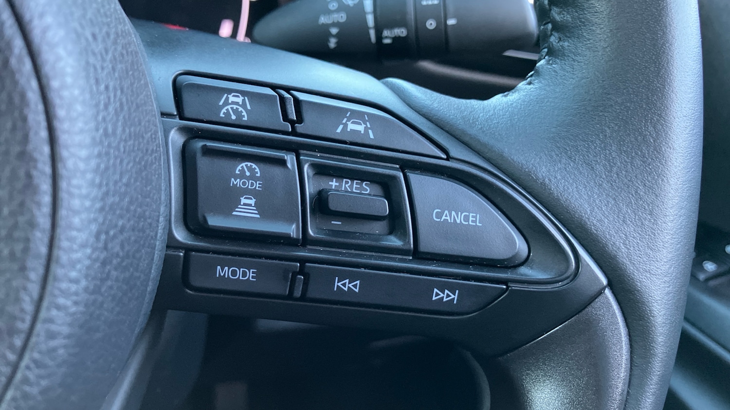 Used Toyota Yaris Cross 2024 for sale - 76638568: Photo 37