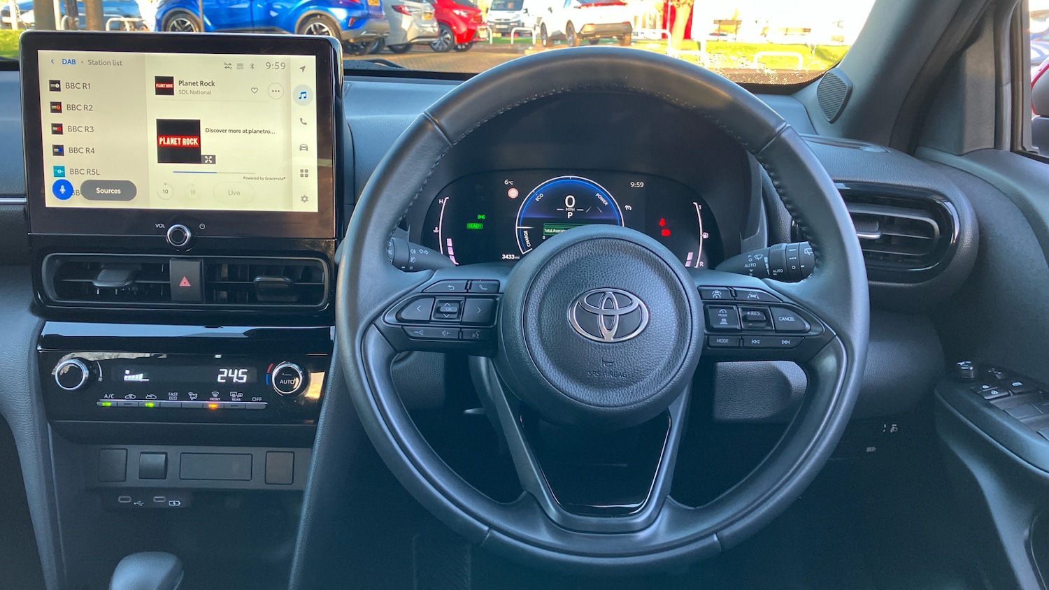 Used Toyota Yaris Cross 2024 for sale - 76638568: Photo 6