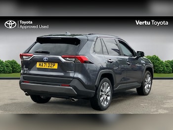 Used Toyota RAV4 2022 for sale - 76157737: Photo 2