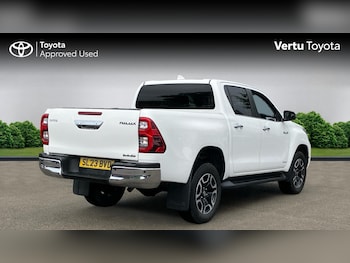Used Toyota Hilux 2023 for sale - 75438903: Photo