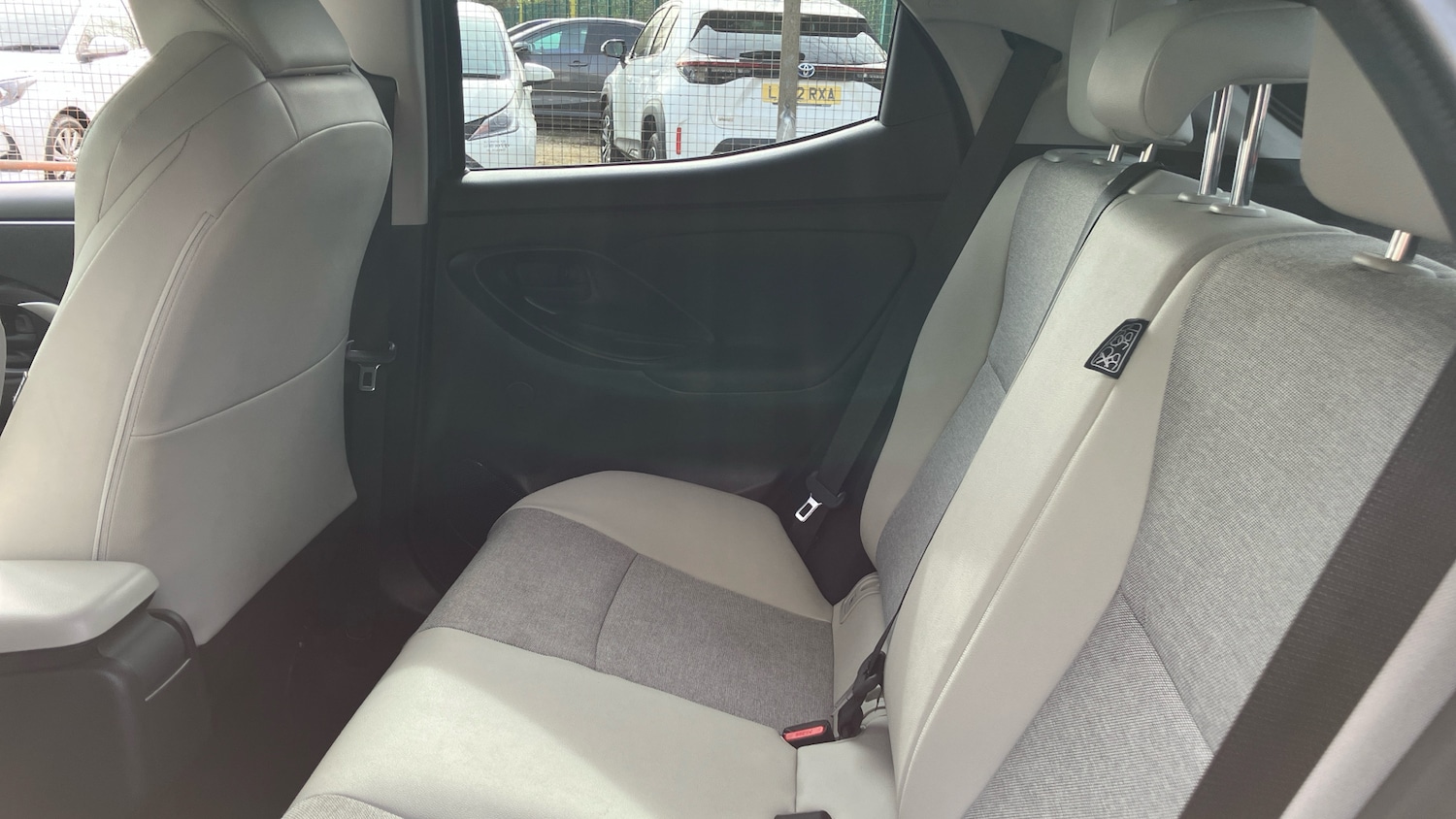 Used Toyota Yaris 2022 for sale - 77985185: Photo 13