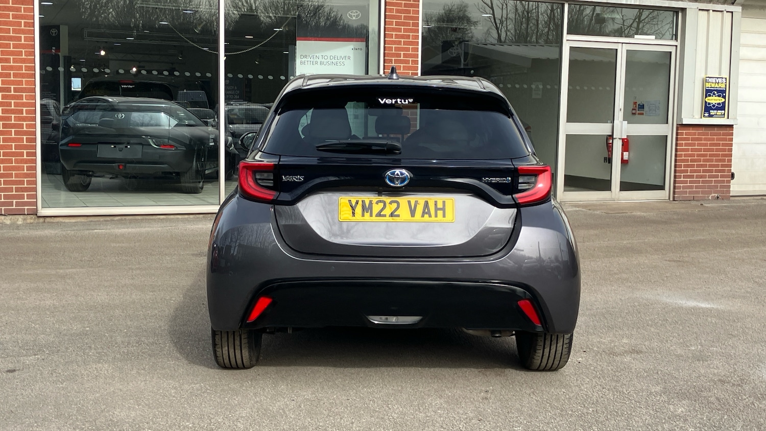 Used Toyota Yaris 2022 for sale - 77985185: Photo 19