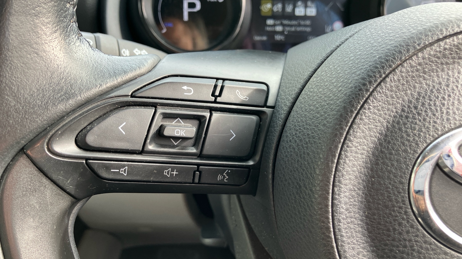 Used Toyota Yaris 2022 for sale - 77985185: Photo 36