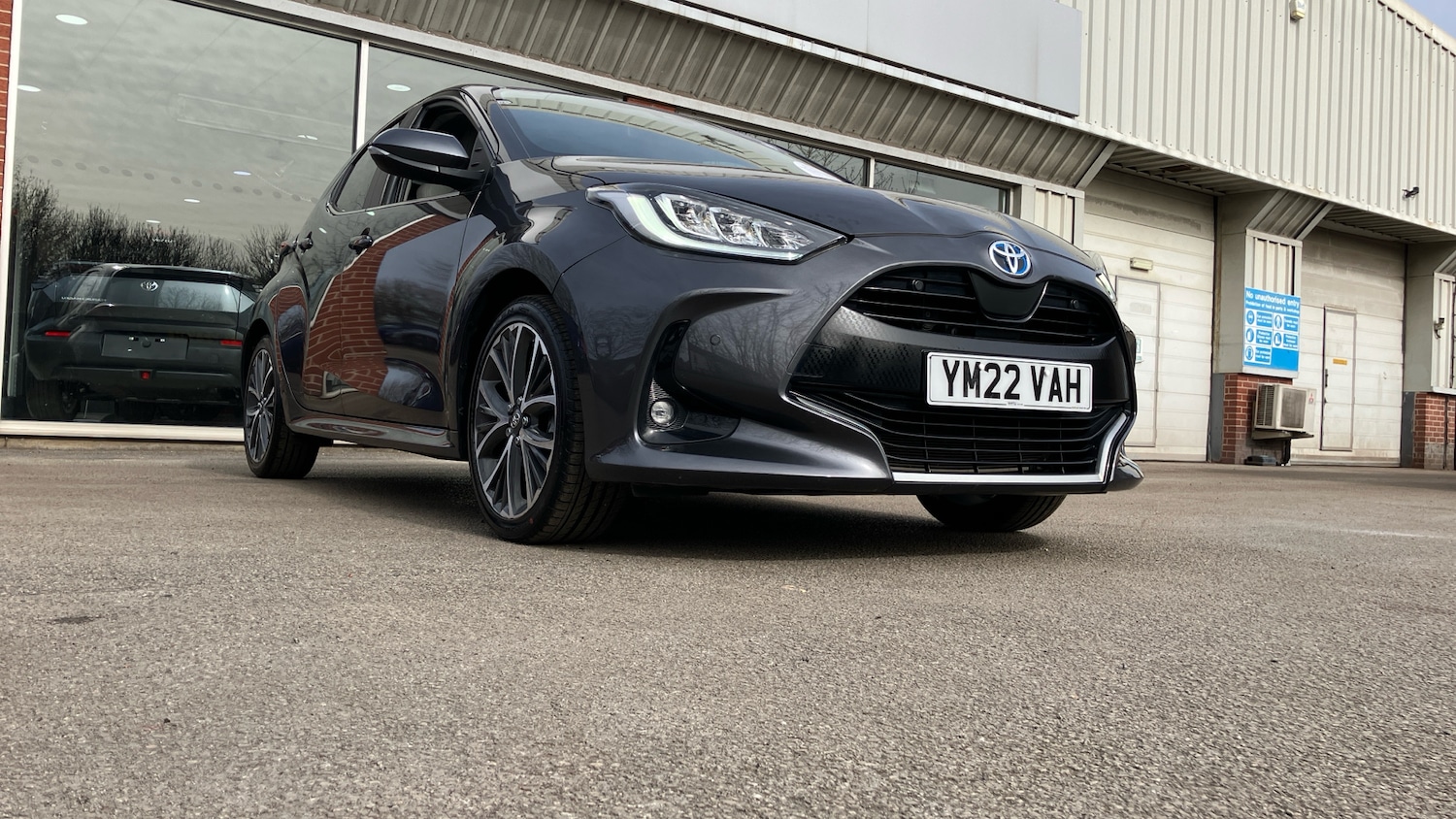 Used Toyota Yaris 2022 for sale - 77985185: Photo 42