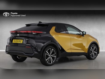 Used Toyota C-HR 2024 for sale - 79165094: Photo