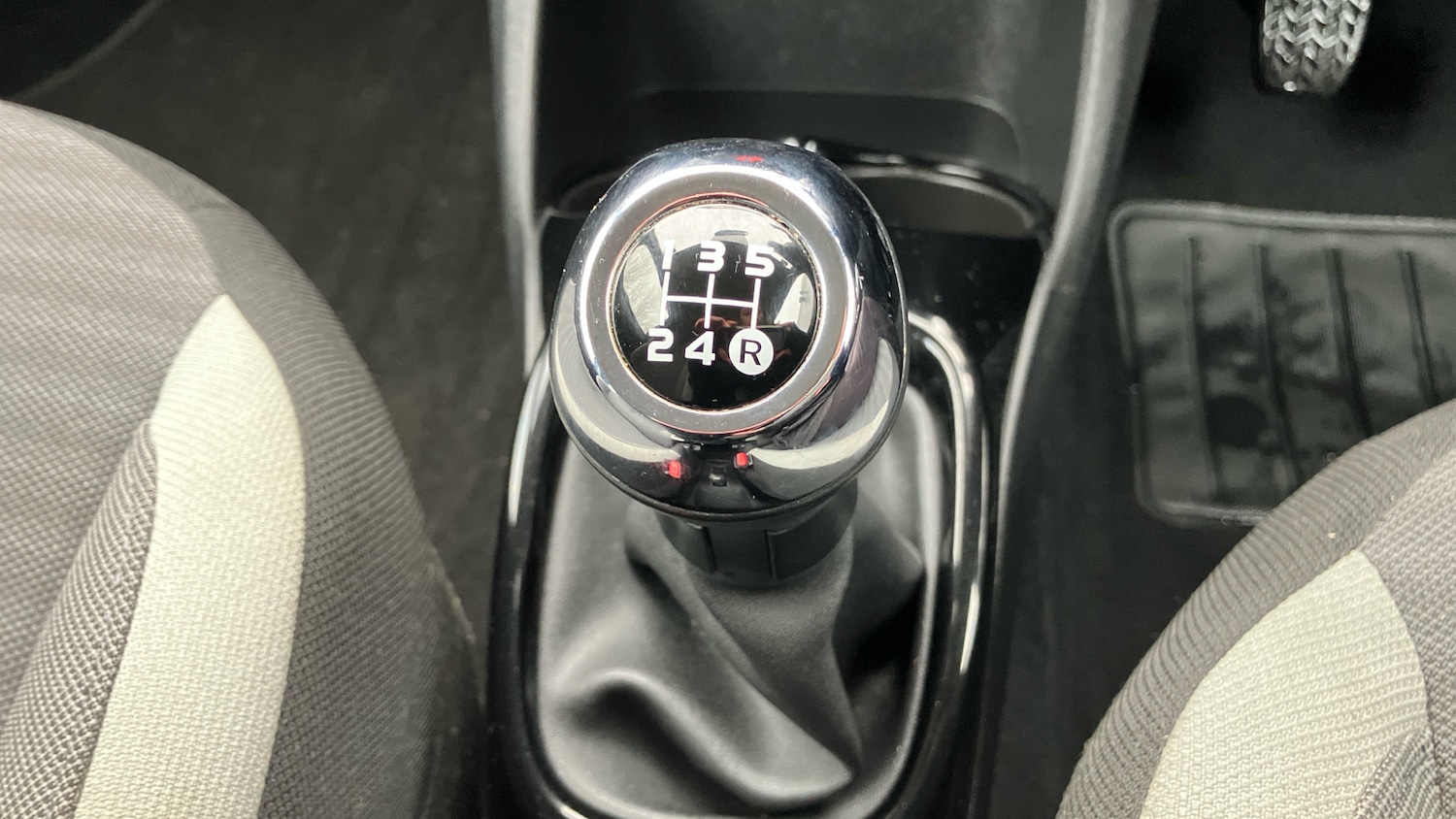 Used Toyota AYGO 2019 for sale - 76922383: Photo 35