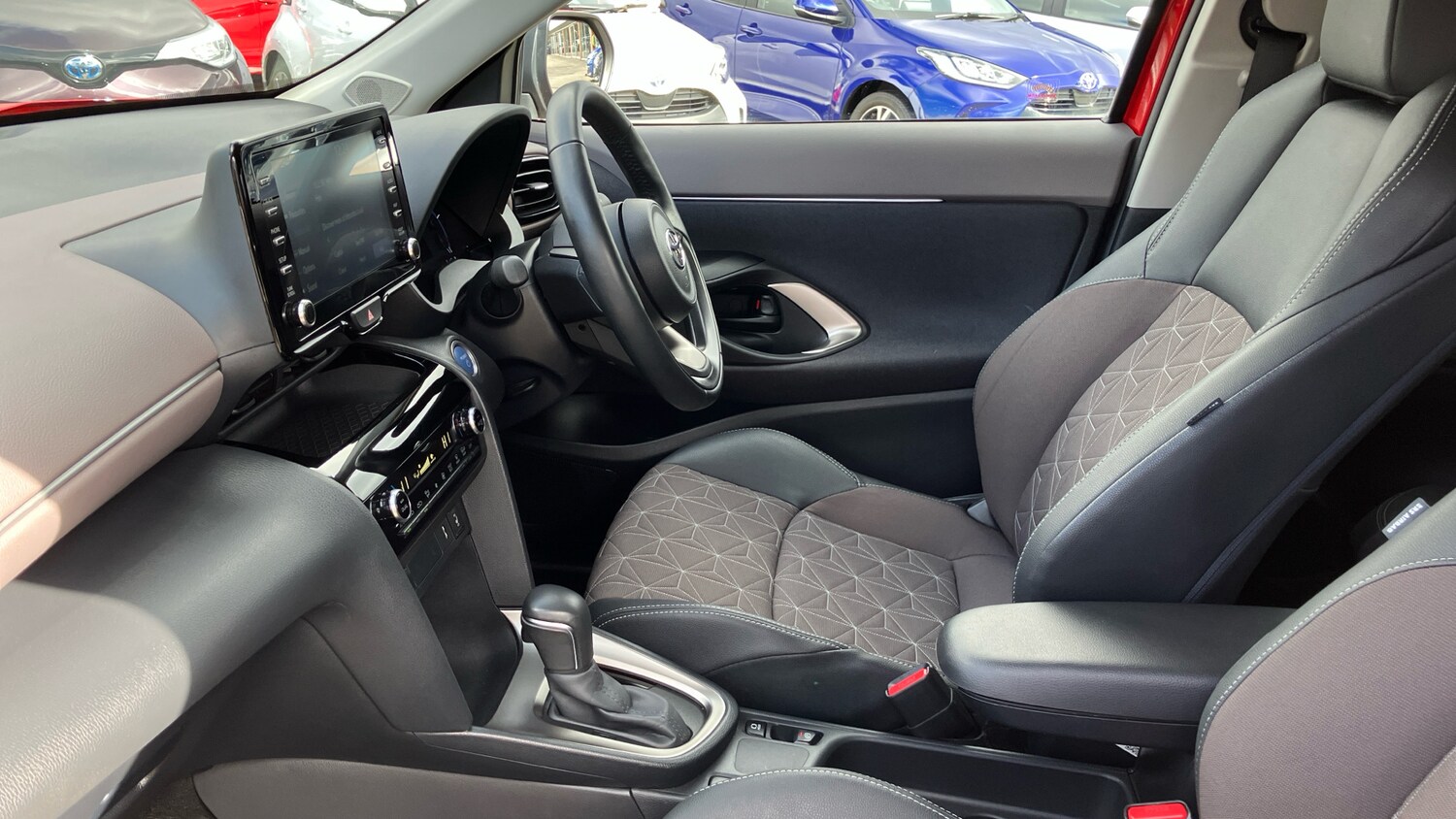 Used Toyota Yaris Cross 2023 for sale - 77933916: Photo 10