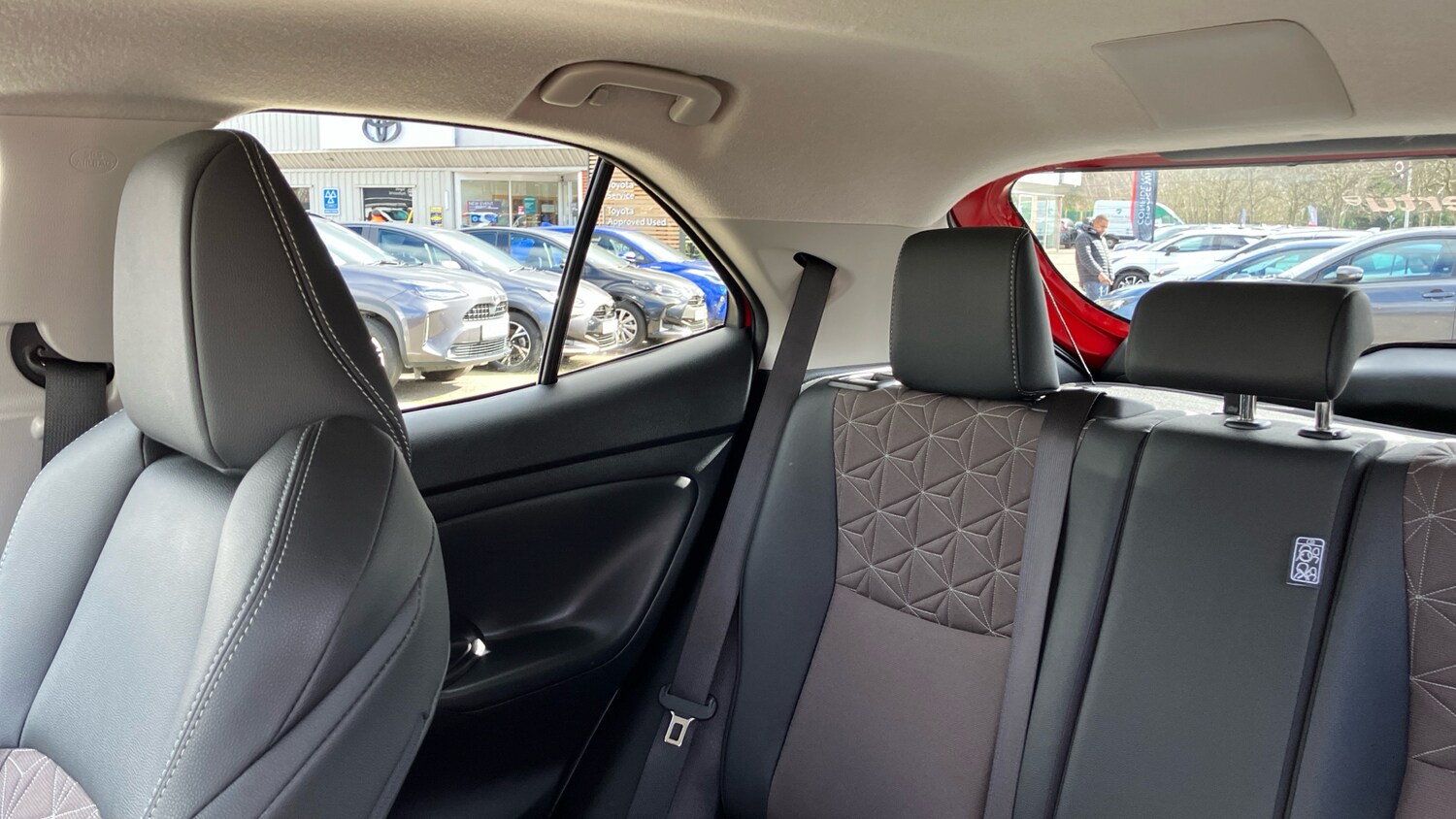 Used Toyota Yaris Cross 2023 for sale - 77933916: Photo 24