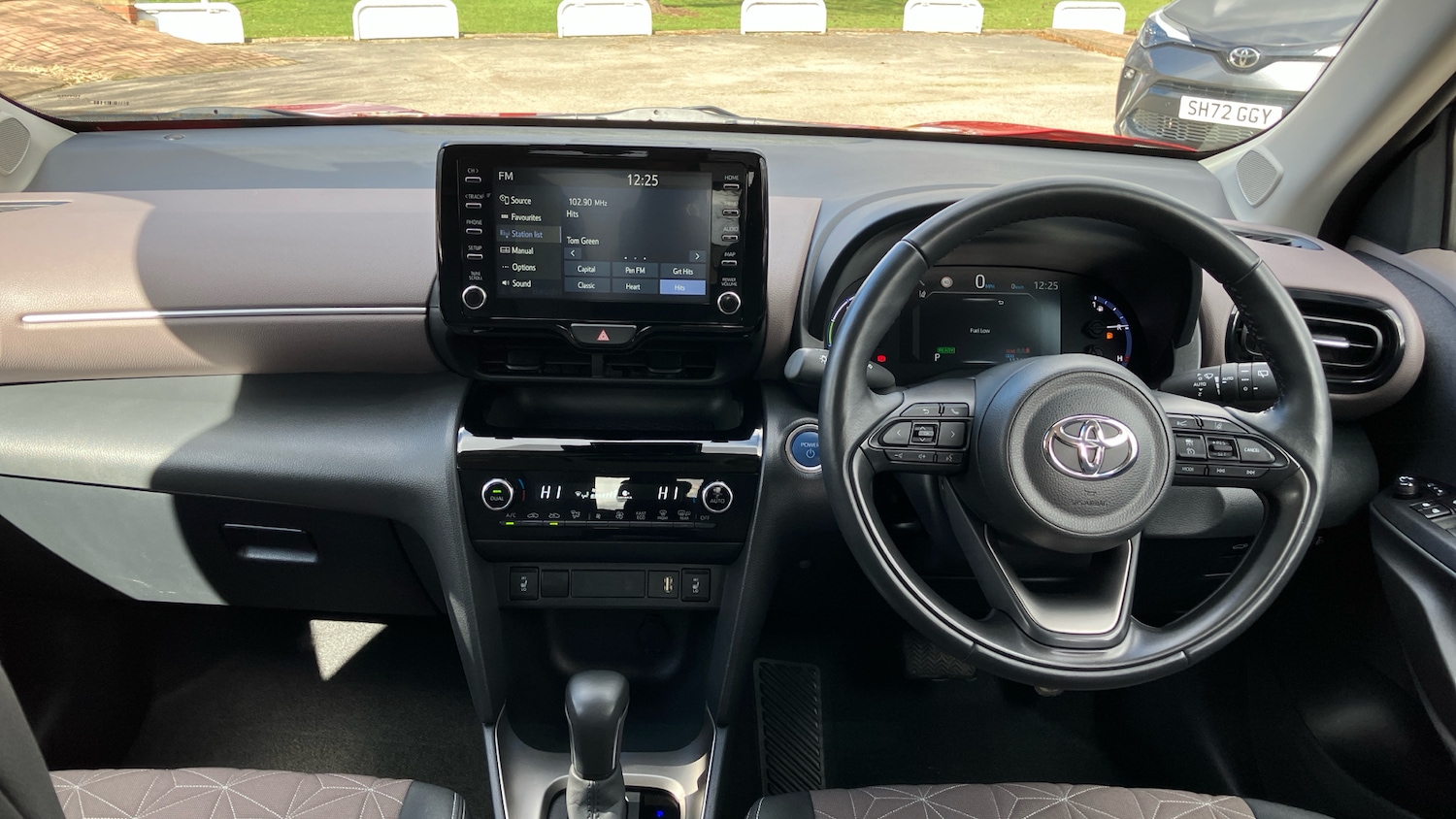 Used Toyota Yaris Cross 2023 for sale - 77933916: Photo 5