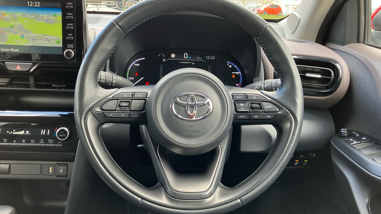 Used Toyota Yaris Cross 2023 for sale - 77933916: Photo 8