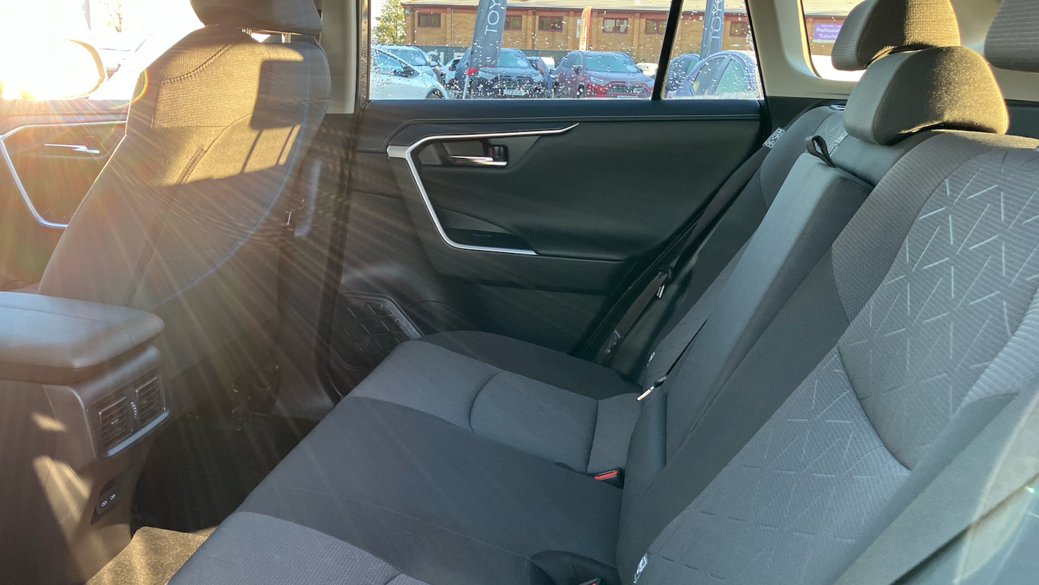 Used Toyota RAV4 2022 for sale - 76777170: Photo 13