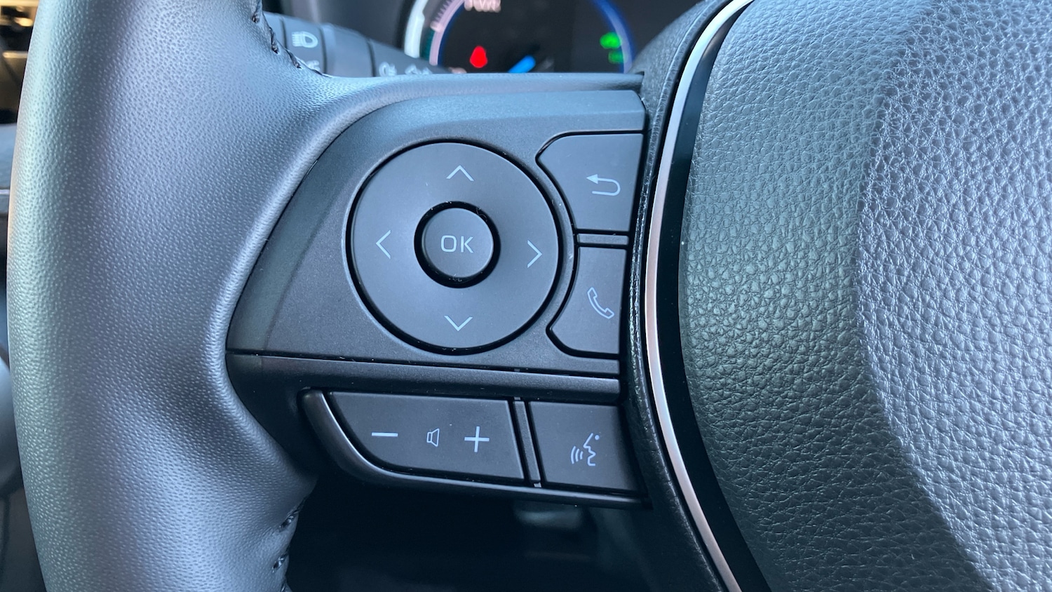 Used Toyota RAV4 2022 for sale - 76777170: Photo 36