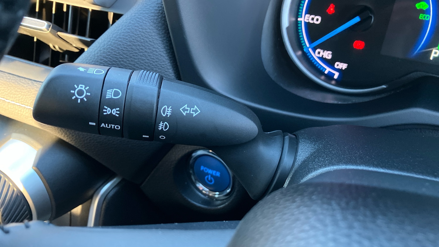 Used Toyota RAV4 2022 for sale - 76777170: Photo 38