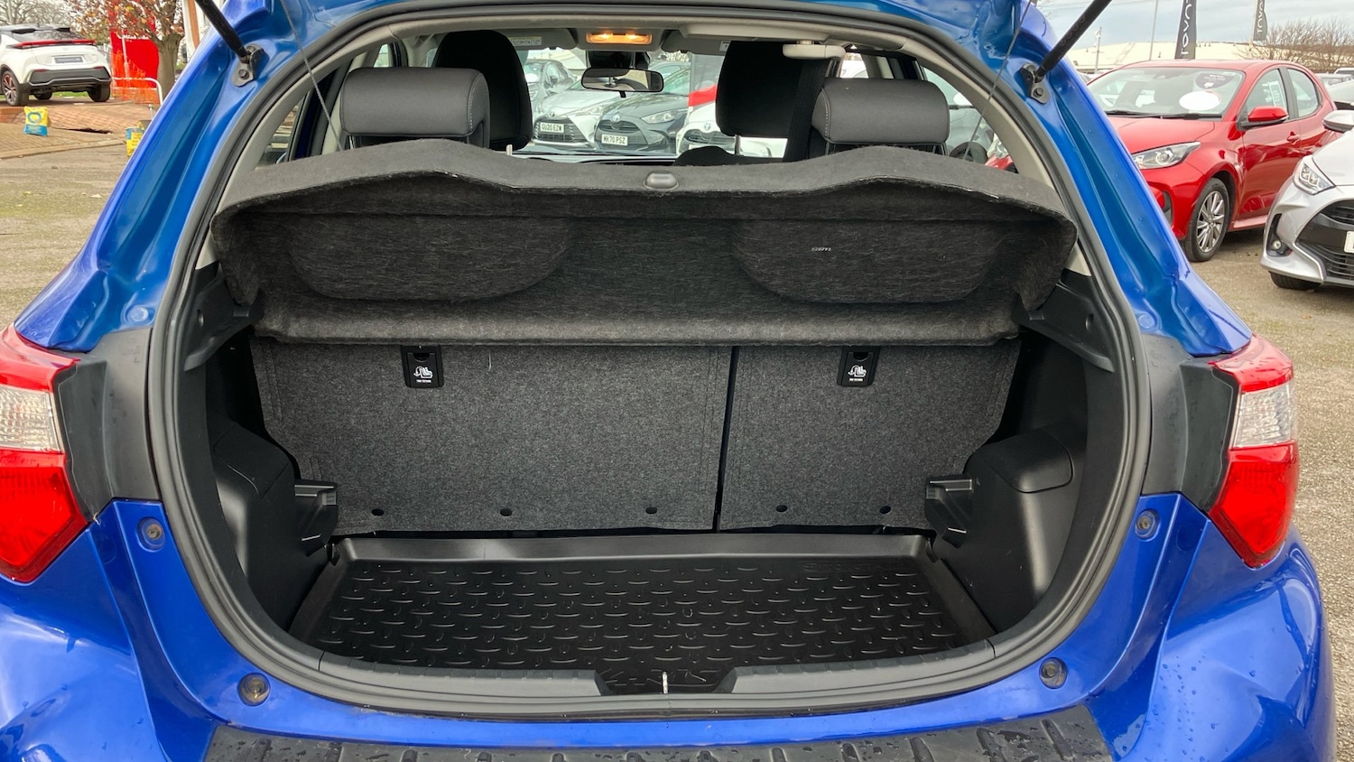 Used Toyota Yaris 2019 for sale - 76821479: Photo 14