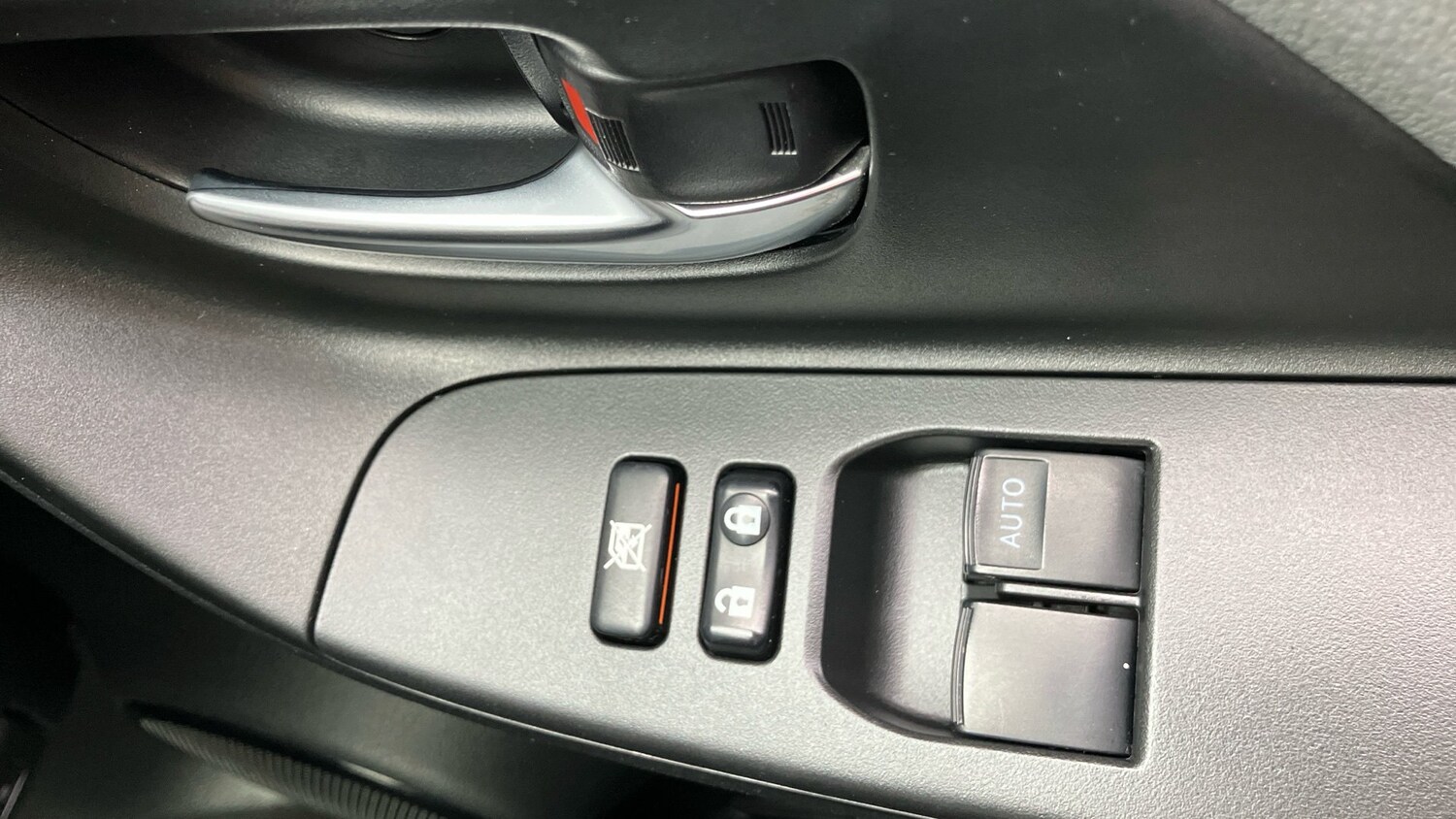 Used Toyota Yaris 2019 for sale - 76821479: Photo 22