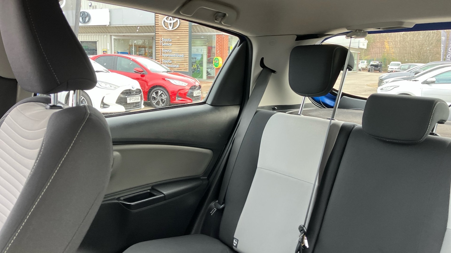 Used Toyota Yaris 2019 for sale - 76821479: Photo 24