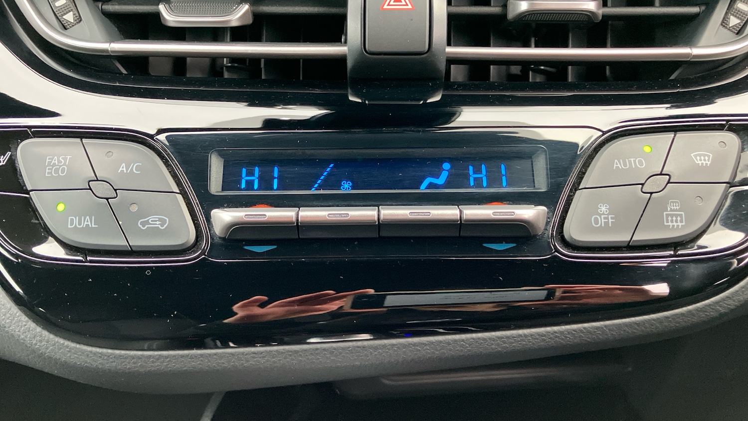 Used Toyota C-HR 2022 for sale - 77381467: Photo 34