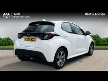 Used Toyota Yaris 2024 for sale - 74856383: Photo