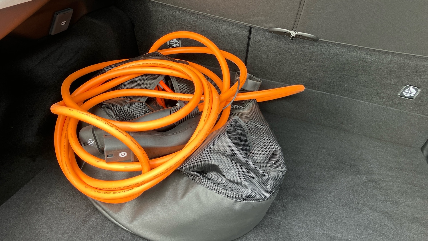 Used Toyota Prius 2025 for sale - 76968735: Photo 21