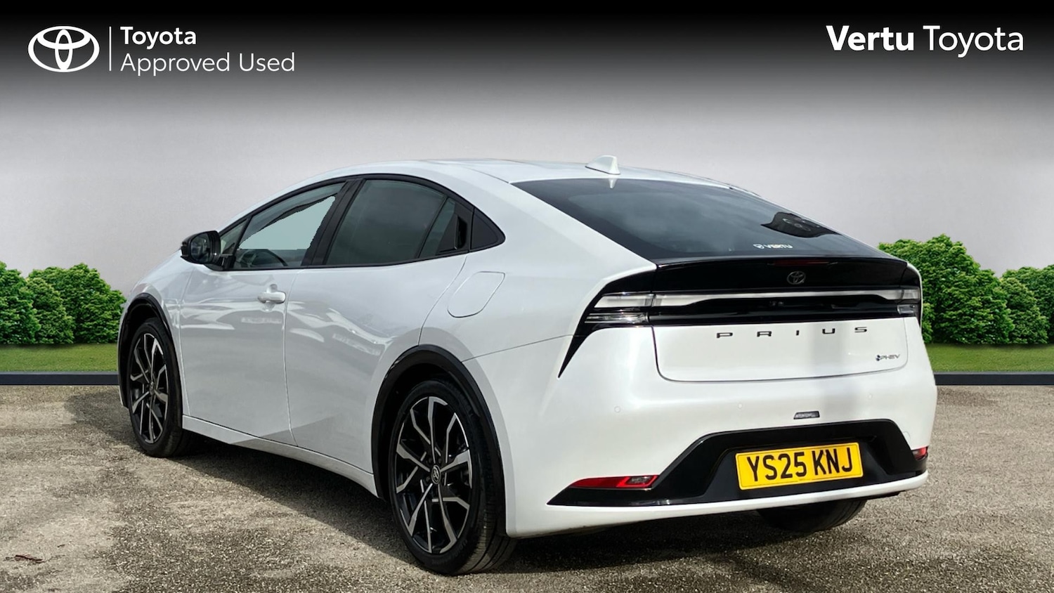 Used Toyota Prius 2025 for sale - 76968735: Photo 4