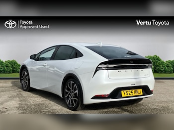 Used Toyota Prius 2025 for sale - 76968735: Photo