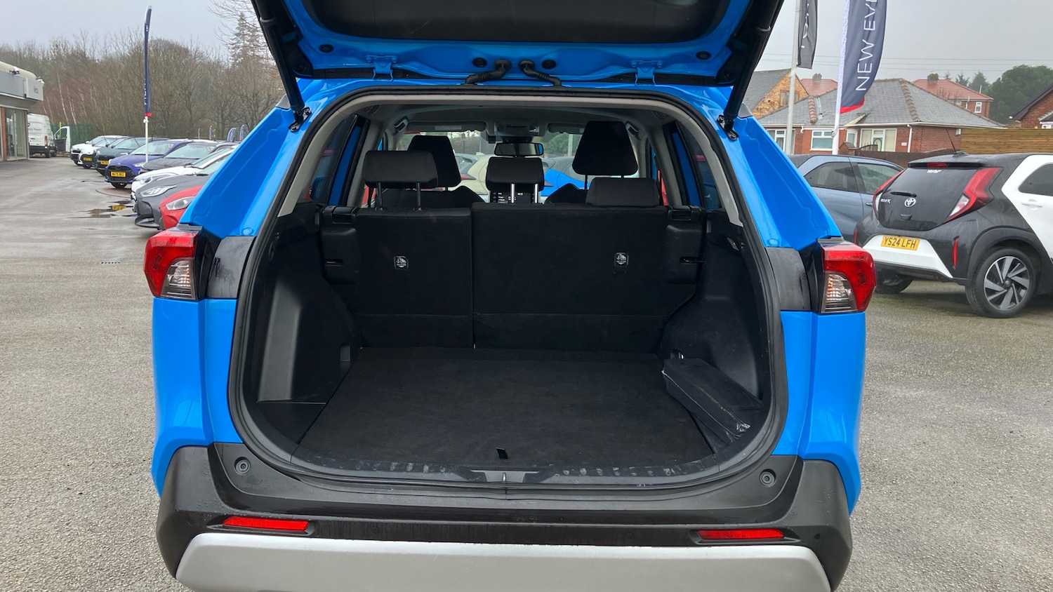 Used Toyota RAV4 2021 for sale - 77545695: Photo 14