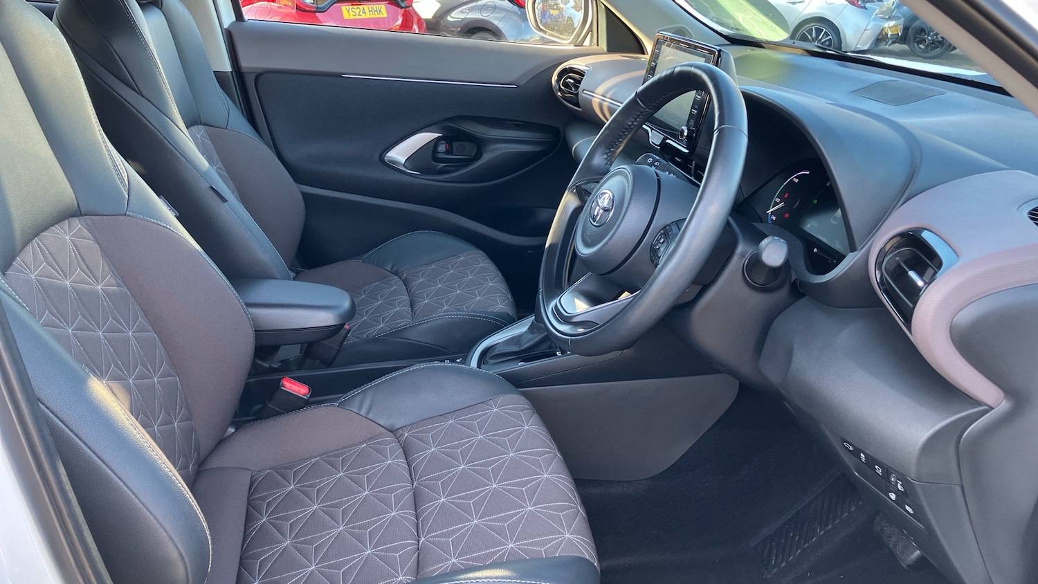 Used Toyota Yaris Cross 2023 for sale - 76791308: Photo 11