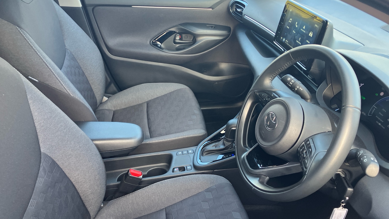 Used Toyota Yaris 2025 for sale - 76554900: Photo 11