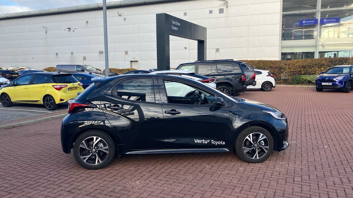 Used Toyota Yaris 2025 for sale - 76554900: Photo 16