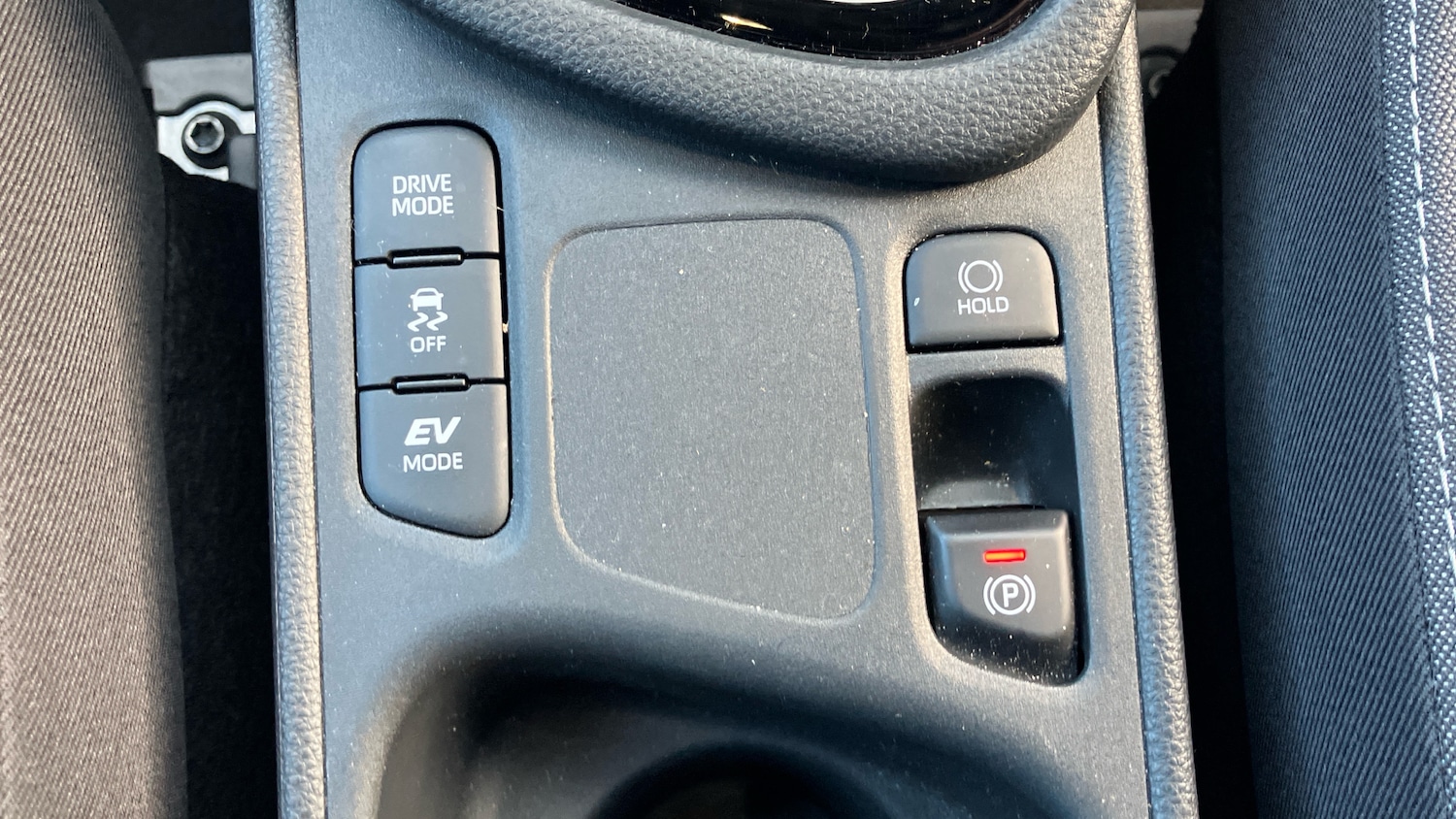 Used Toyota Yaris 2025 for sale - 76554900: Photo 34