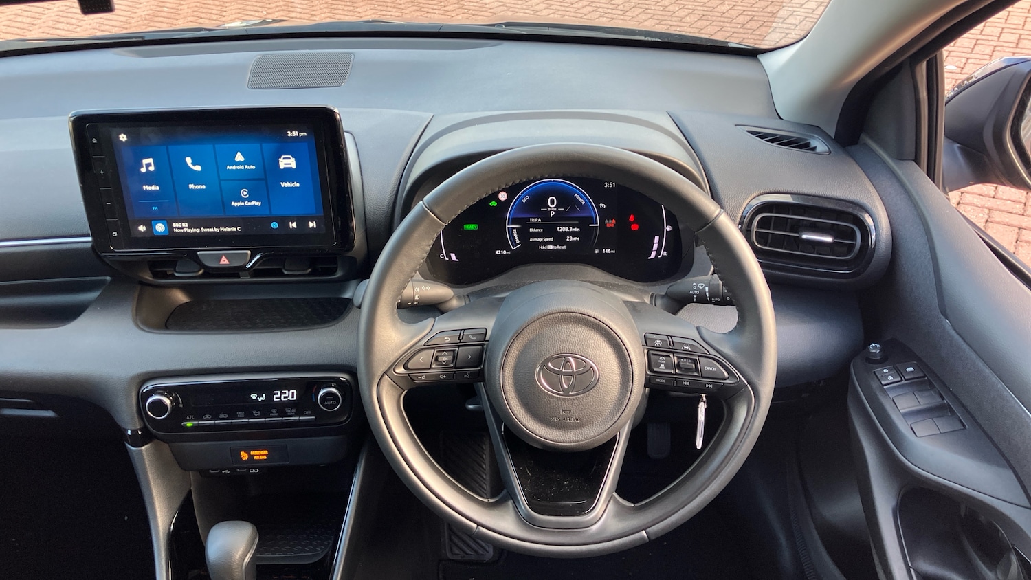 Used Toyota Yaris 2025 for sale - 76554900: Photo 6