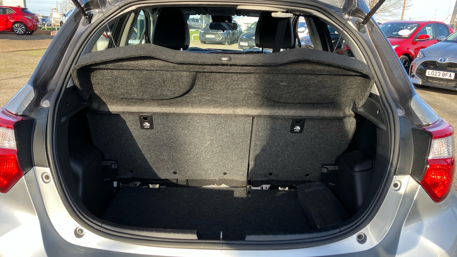 Used Toyota Yaris 2020 for sale - 76638533: Photo 14