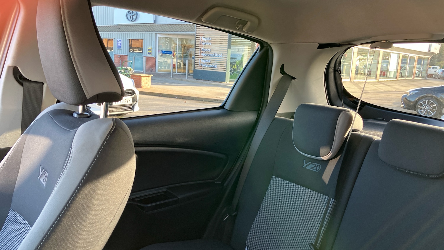 Used Toyota Yaris 2020 for sale - 76638533: Photo 24