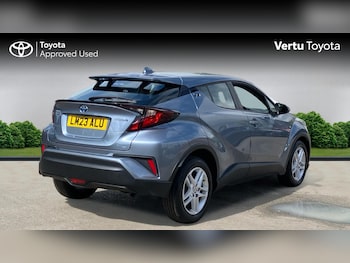 Used Toyota C-HR 2023 for sale - 78340252: Photo