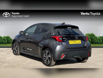 Used Toyota Yaris 2024 for sale - 78027035: Photo