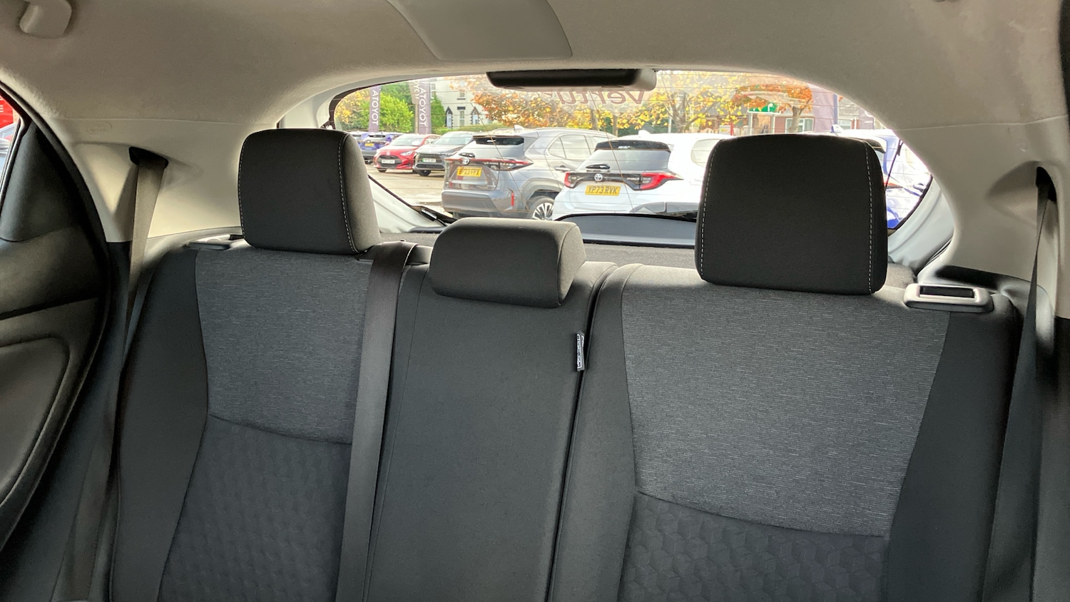 Used Toyota Yaris 2022 for sale - 76352947: Photo 23